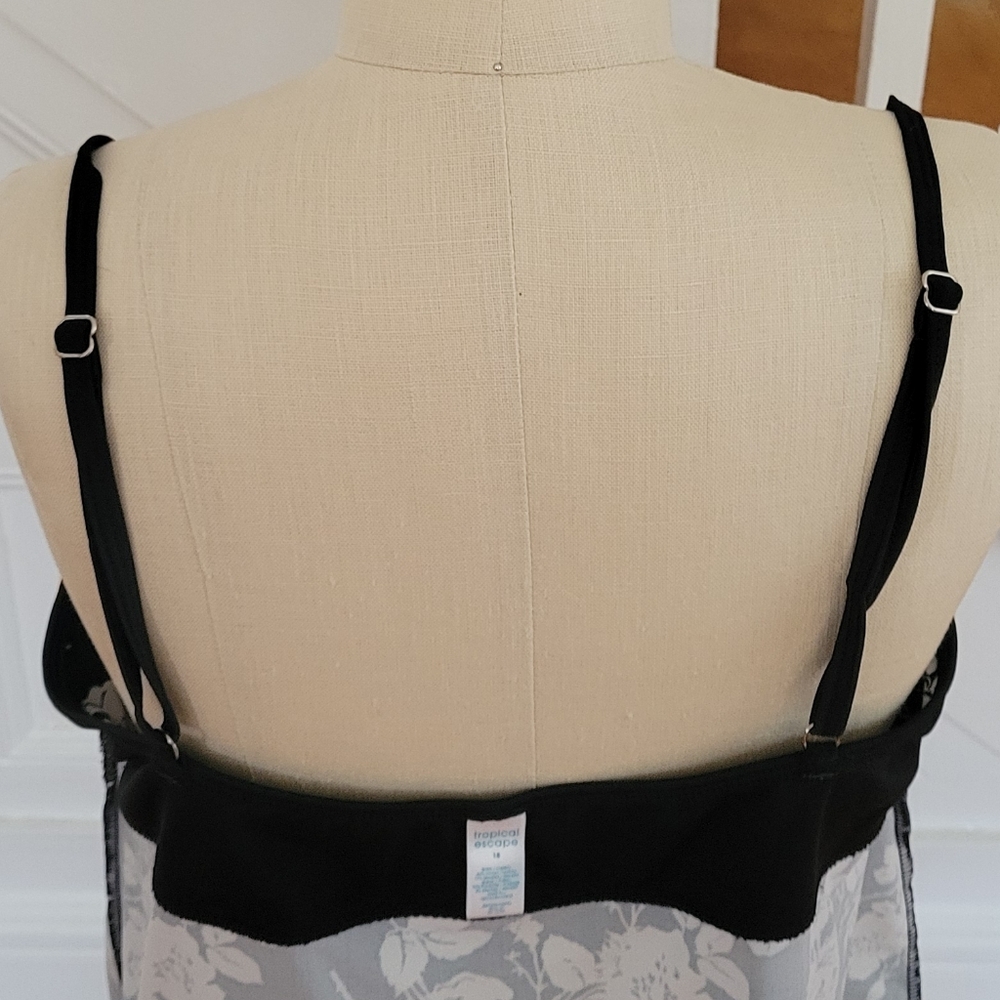 TROPICAL ESCAPES Floral Black White Tankini Size 18 - Picture 7 of 9